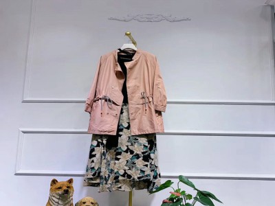 熠净东北夏季尾货服装批发折扣货源折扣服装店加盟图7